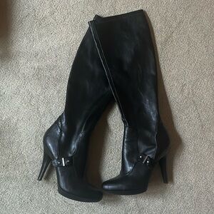 Nine West heeled boots